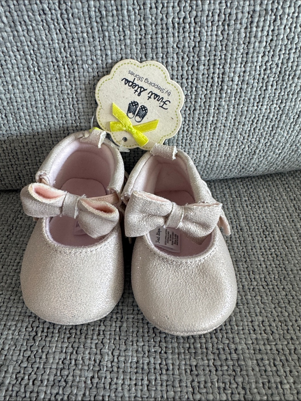 NWT Shimmery Pink Bow Mary Jane Baby Shoes
